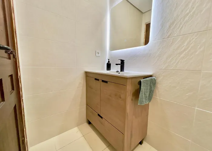 Palm Valley تورّيفيِخا